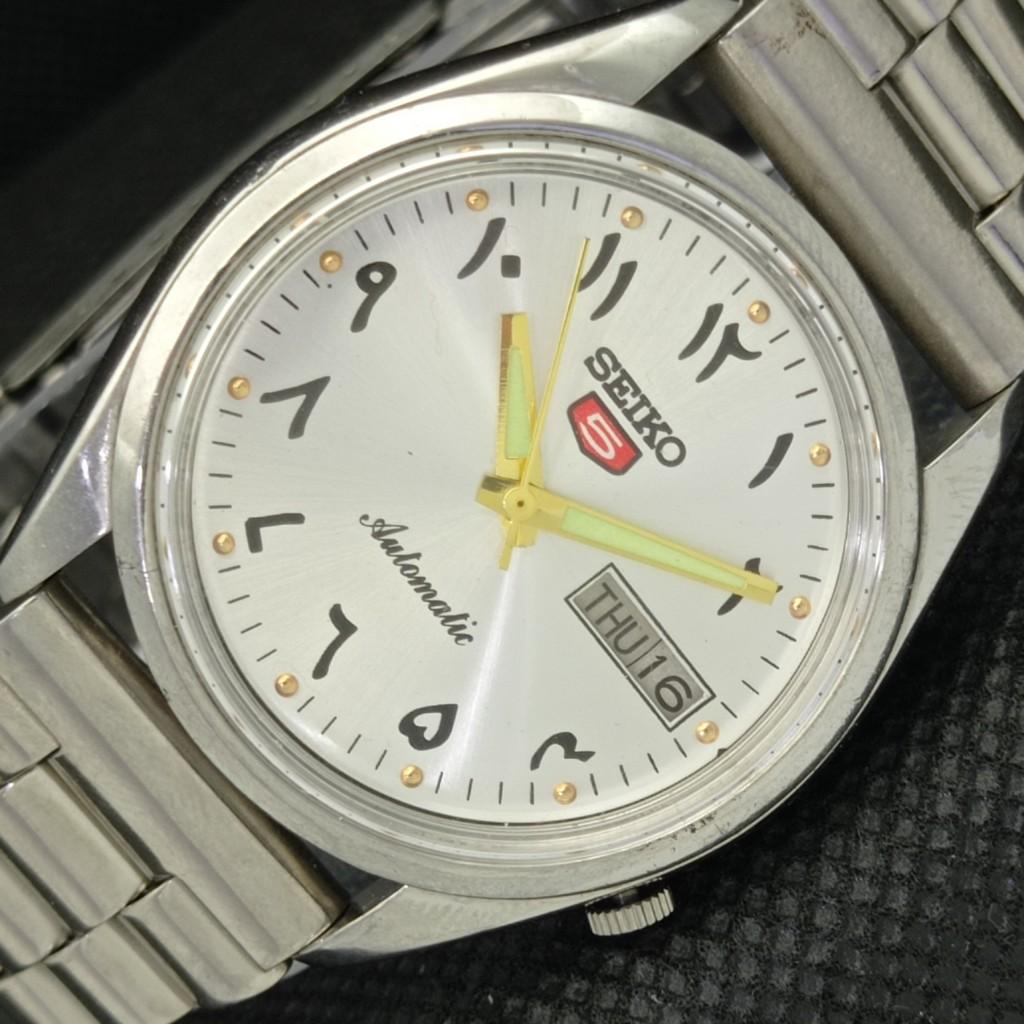Б/У винтажные часы SEIKO 5 AUTOMATIC 7009A JAPAN MENS D/D ARABIC WATCH 598-a313196-2 SKU598-a313196
Б/У винтажные часы SEIKO 5 AUTOMATIC 7009A JAPAN MENS D/D ARABIC WATCH 598-a313196-2 SKU598-a313196