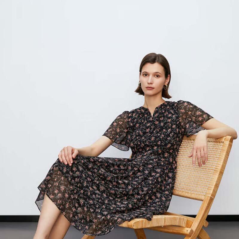 JESSIE Elegant Floral Print Chiffon Dress M
JESSIE Elegant Floral Print Chiffon Dress M