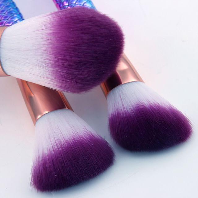 Violeta - Set of 6: Makeup Brush Set of 6 - Purple & White
Violeta - Set of 6: Makeup Brush Set of 6 - Purple & White