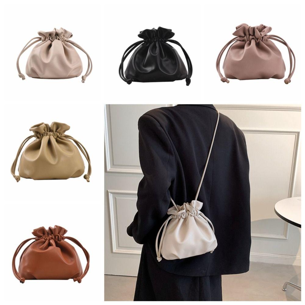PU Leather PU Crossbody Bag Solid Color Soft Shoulder Bag Sweet Drawstring Bucket Bag Travel чорний
PU Leather PU Crossbody Bag Solid Color Soft Shoulder Bag Sweet Drawstring Bucket Bag Travel чорний
