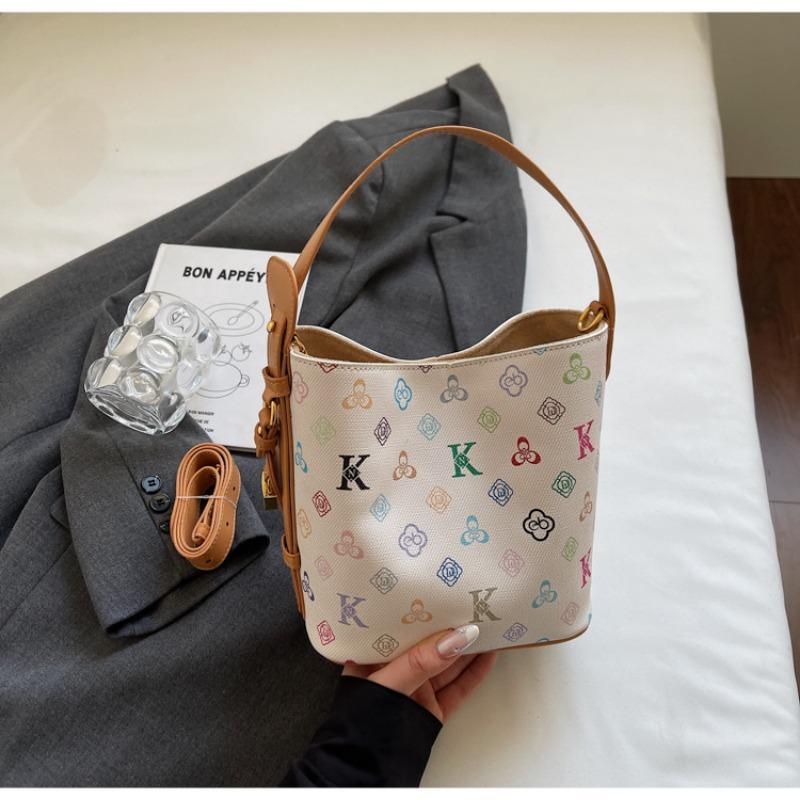 Premium light luxury niche bag women s new trendy fashion hand carry shoulder bag commuter messenger bucket bag разноцветный
Premium light luxury niche bag women s new trendy fashion hand carry shoulder bag commuter messenger bucket bag разноцветный