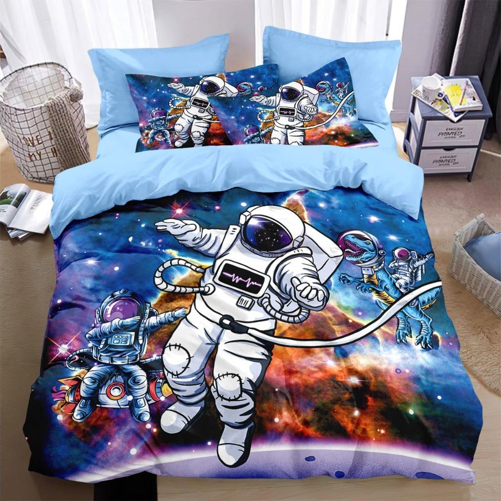 Astronauts Stars Bedding Set The Universe Duvet Cover Set Dark Blue Home Textiles Galaxy Bedclothes Men Women Soft Quilt Cover 135x200cm 2pcs
Astronauts Stars Bedding Set The Universe Duvet Cover Set Dark Blue Home Textiles Galaxy Bedclothes Men Women Soft Quilt Cover 135x200cm 2pcs