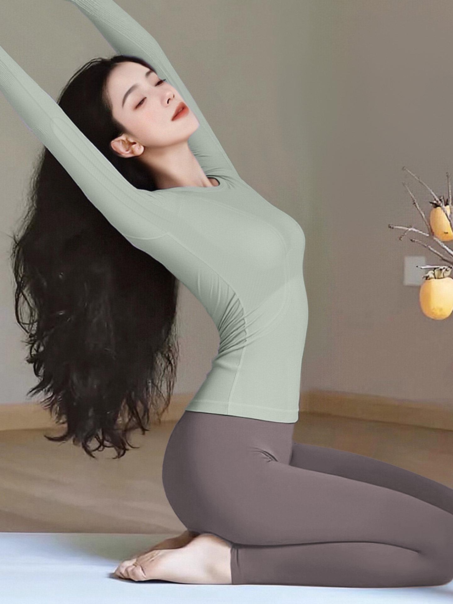 Women s Autumn/Winter Yoga Suit - Long Sleeve One-Piece Knit Sportswear for Pilates Training XL
Women s Autumn/Winter Yoga Suit - Long Sleeve One-Piece Knit Sportswear for Pilates Training XL