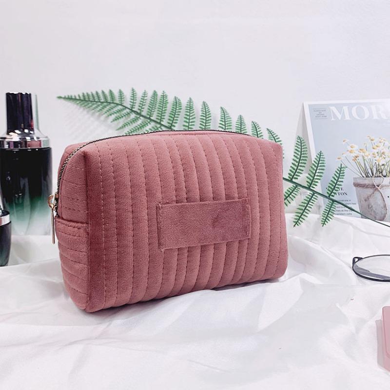 Zipper Fashion Large Capacity Velvet Makeup Bag Solid Color Washing Organizer Travel Toiletry Bag Gift Zipper Cosmetic Pouch
Zipper Fashion Large Capacity Velvet Makeup Bag Solid Color Washing Organizer Travel Toiletry Bag Gift Zipper Cosmetic Pouch