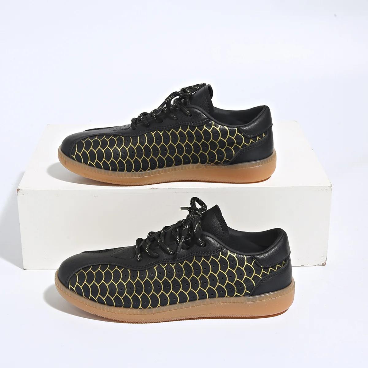 Large Size Comfortable Soft Leather Flat Bottom Women s Sport Shoes Fish Scale Pattern 2025 New Style Casual Shoes 35 чорний
Large Size Comfortable Soft Leather Flat Bottom Women s Sport Shoes Fish Scale Pattern 2025 New Style Casual Shoes 35 чорний