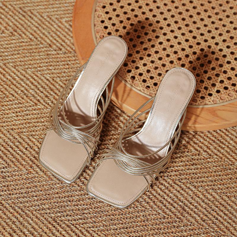 stiletto high-heeled slippers women s fashion new square head cross-strap temperament cool slippers 40 золотой
stiletto high-heeled slippers women s fashion new square head cross-strap temperament cool slippers 40 золотой