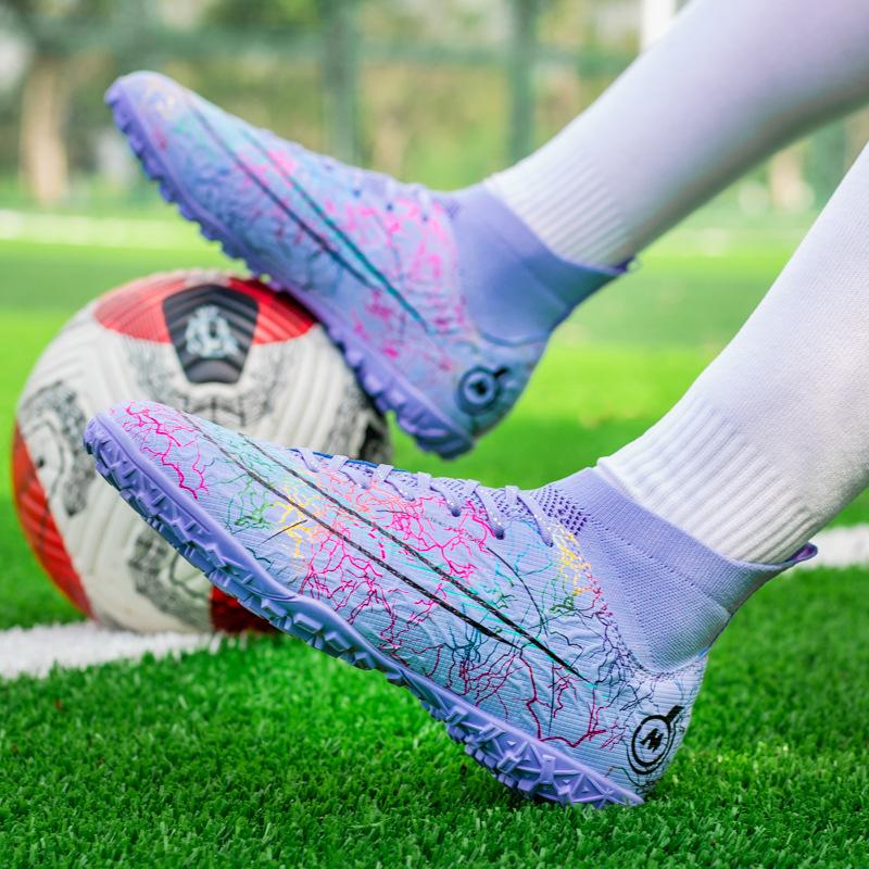 Genuine high-top football shoes New student adult assassin 14 broken nail shoes Outdoor sports children s football shoes 46
Genuine high-top football shoes New student adult assassin 14 broken nail shoes Outdoor sports children s football shoes 46