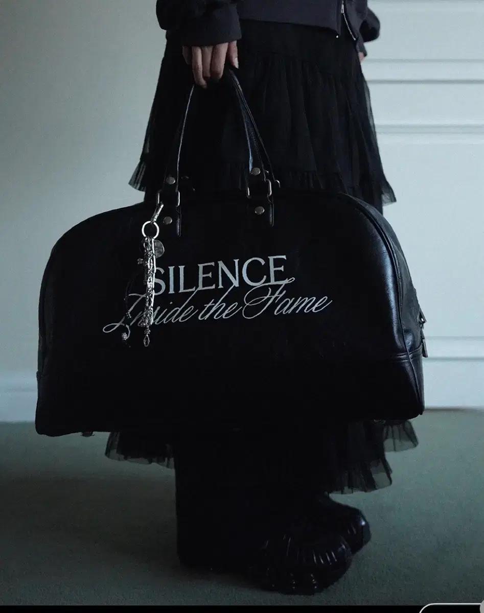 RIIZE fame Boston bag Used
RIIZE fame Boston bag Used