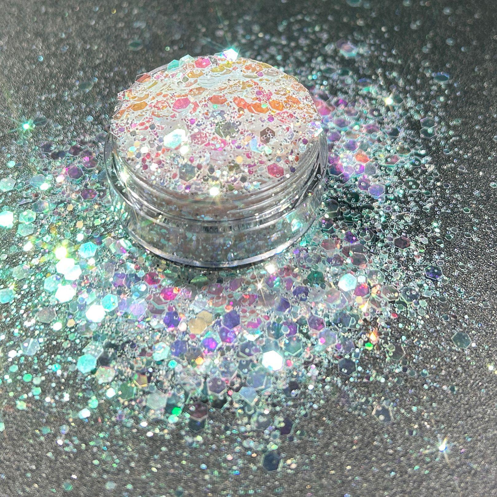 Радужные серебристые зеркальные пайетки для нейл-арта, блестки-хлопья 50g bag
Радужные серебристые зеркальные пайетки для нейл-арта, блестки-хлопья 50g bag