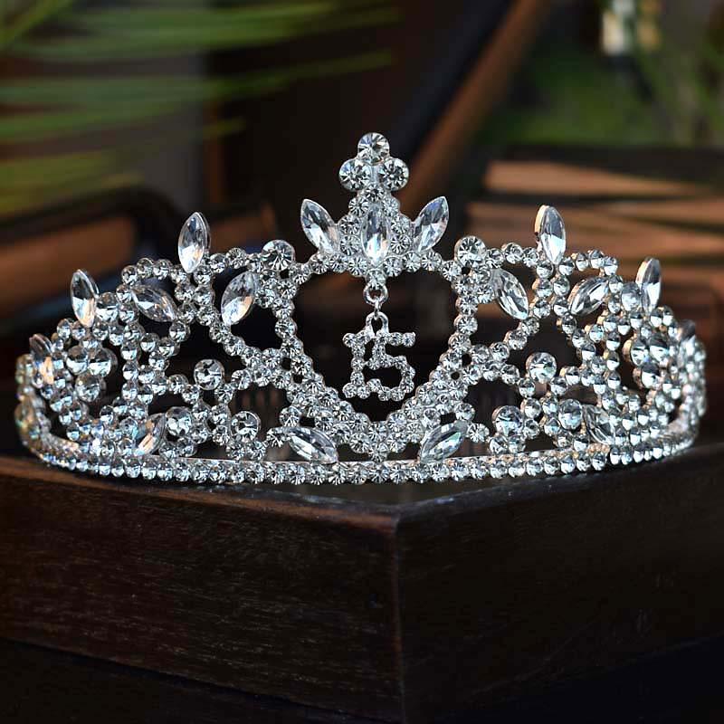 Европейские и американские модные повязки на голову Короны со стразами Короны принцессы на день рождения Головные уборы для вечеринки совершеннолетия Высокий уровень внешности
Европейские и американские модные повязки на голову Короны со стразами Короны принцессы на день рождения Головные уборы для вечеринки совершеннолетия Высокий уровень внешности