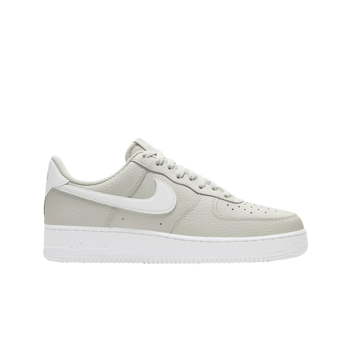 Nike Air Force 1 07 Светло-бежевый 295
Nike Air Force 1 07 Светло-бежевый 295