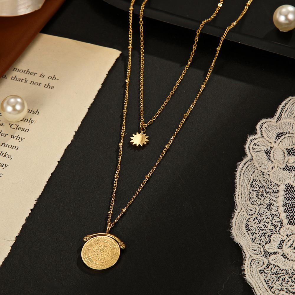 European and American ins double-layer round pendant necklace women s 14K niche design temperament versatile twelve-pointed star necklace 304 stainless steel
European and American ins double-layer round pendant necklace women s 14K niche design temperament versatile twelve-pointed star necklace 304 stainless steel