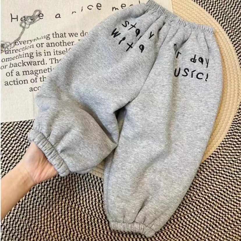 Детский панк флисовый худи и штаны: Модная осенне-зимняя одежда для мальчиков и девочек 2025 120 (Height: 105-115 cm)
Детский панк флисовый худи и штаны: Модная осенне-зимняя одежда для мальчиков и девочек 2025 120 (Height: 105-115 cm)