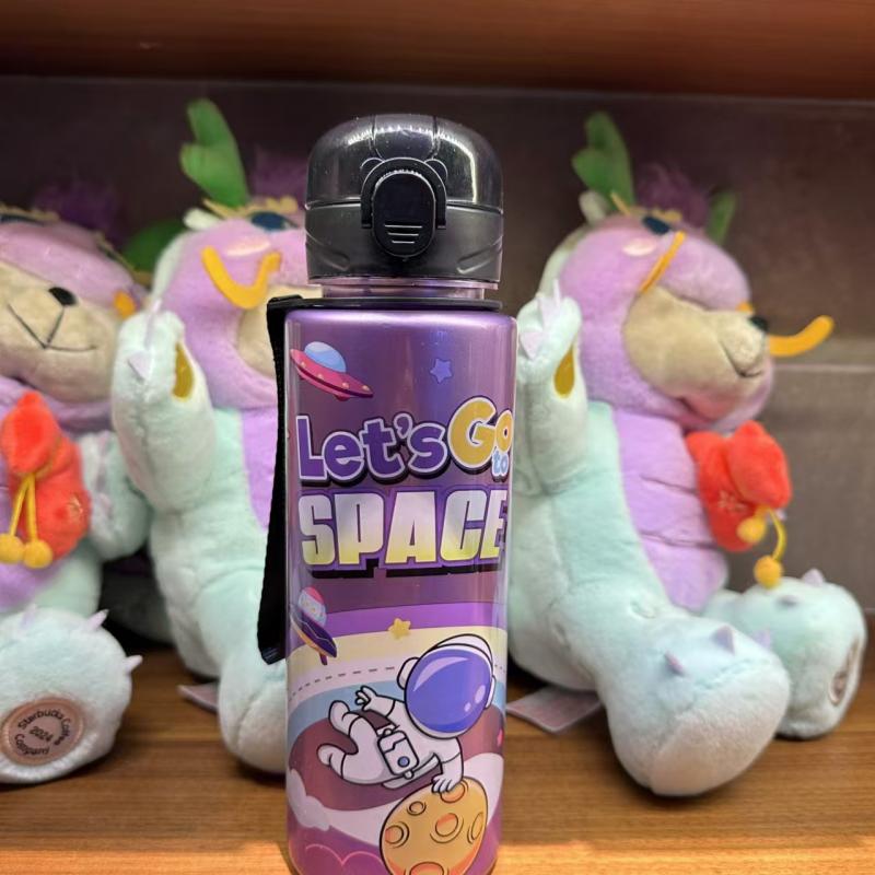 700ml Straight Plastic Space Water Bottle for Students Simple Cartoon Astronaut Outdoor Portable Water Cup чорний
700ml Straight Plastic Space Water Bottle for Students Simple Cartoon Astronaut Outdoor Portable Water Cup чорний