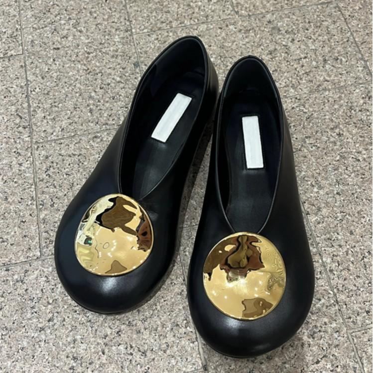 Версия из овчины~ круглый носок плоская подошва металлическая пряжка ретро нишевая обувь легкий вырез универсальные туфли-лодочки с большим носком женские 40 чёрный
Версия из овчины~ круглый носок плоская подошва металлическая пряжка ретро нишевая обувь легкий вырез универсальные туфли-лодочки с большим носком женские 40 чёрный