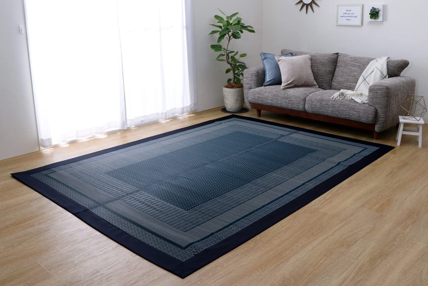 Ikehiko Igusa Rug Carpet Made of rush from Kyushu Ranks 176 x 230cm Navy Modern Hiba Processing Approx. #8238910
Ikehiko Igusa Rug Carpet Made of rush from Kyushu Ranks 176 x 230cm Navy Modern Hiba Processing Approx. #8238910