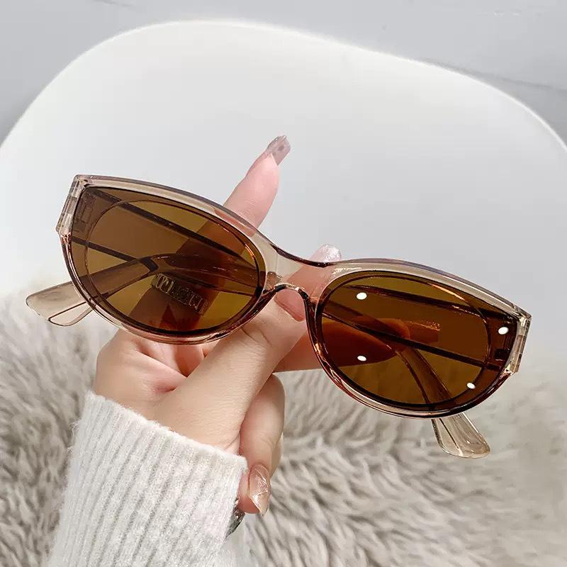 2023 Retro Cat-Eye Sunglasses - UV Protection for Men & Women
2023 Retro Cat-Eye Sunglasses - UV Protection for Men & Women