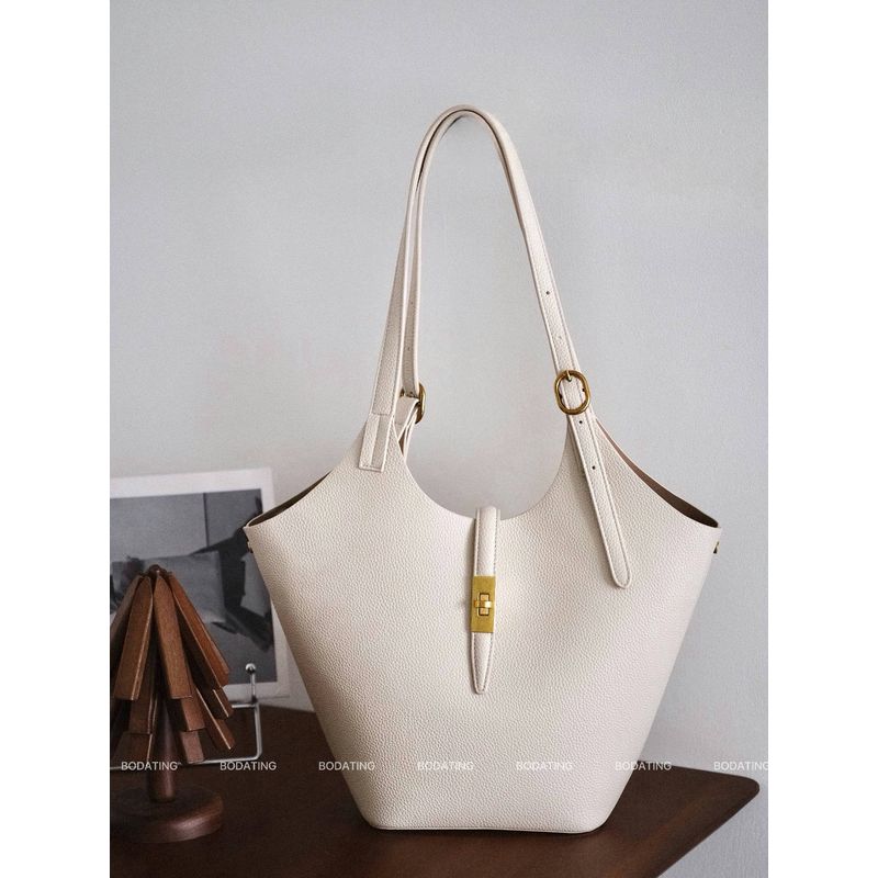 2025 New Arrival Barne Style Retro Tote Leather Women s Bag Mummy Bag Commuter Bag Mother and Child Bag Shoulder Messenger Bag Litchi Coconut Milk White
2025 New Arrival Barne Style Retro Tote Leather Women s Bag Mummy Bag Commuter Bag Mother and Child Bag Shoulder Messenger Bag Litchi Coconut Milk White