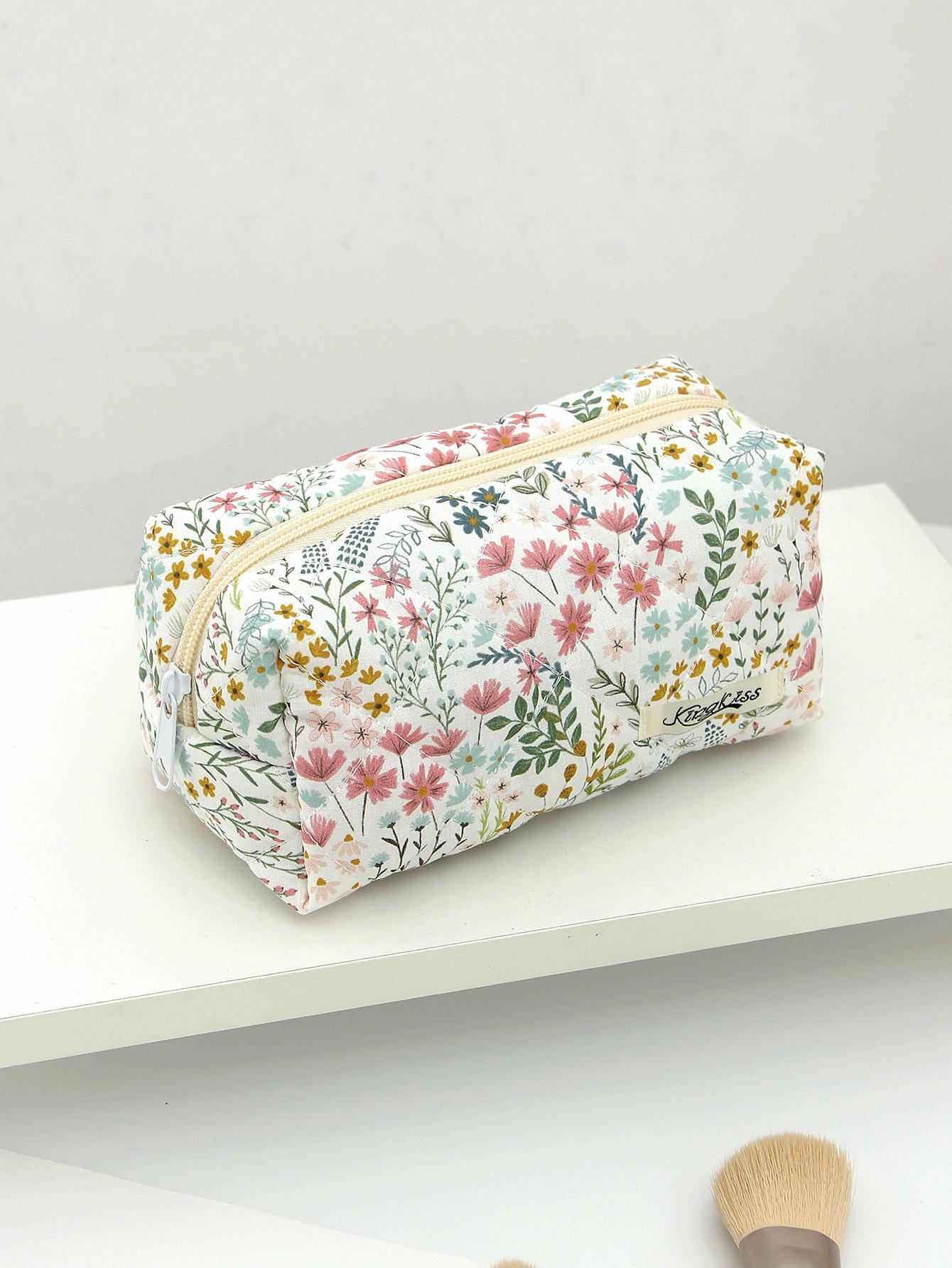 1 шт. Любовь Граффити Стеганая Повседневная Косметичка Модная Большая Вместимость Портативные Сумки на Молнии Дорожное Хранение Канцелярских Товаров Для Подушечек Косметики разноцветный