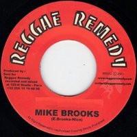 7inch Record MIKE BROOKS Cry RR001 Reggae Remedy 2001 France Reggae Ska Dub Used
7inch Record MIKE BROOKS Cry RR001 Reggae Remedy 2001 France Reggae Ska Dub Used