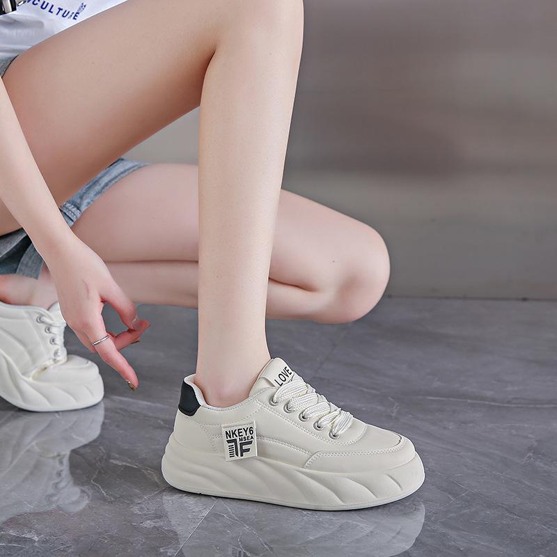 Autumn new little white shoes female students is trendy versatile platform casual board shoes trendy A 40 хакі
Autumn new little white shoes female students is trendy versatile platform casual board shoes trendy A 40 хакі
