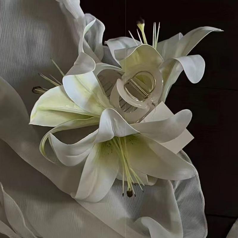 new Lily Flower Grasp Clip New Chinese Hair Accessories Style Fashion Hairpin Flower Headwear Round Hair Commuter Side Hairclip білий
new Lily Flower Grasp Clip New Chinese Hair Accessories Style Fashion Hairpin Flower Headwear Round Hair Commuter Side Hairclip білий