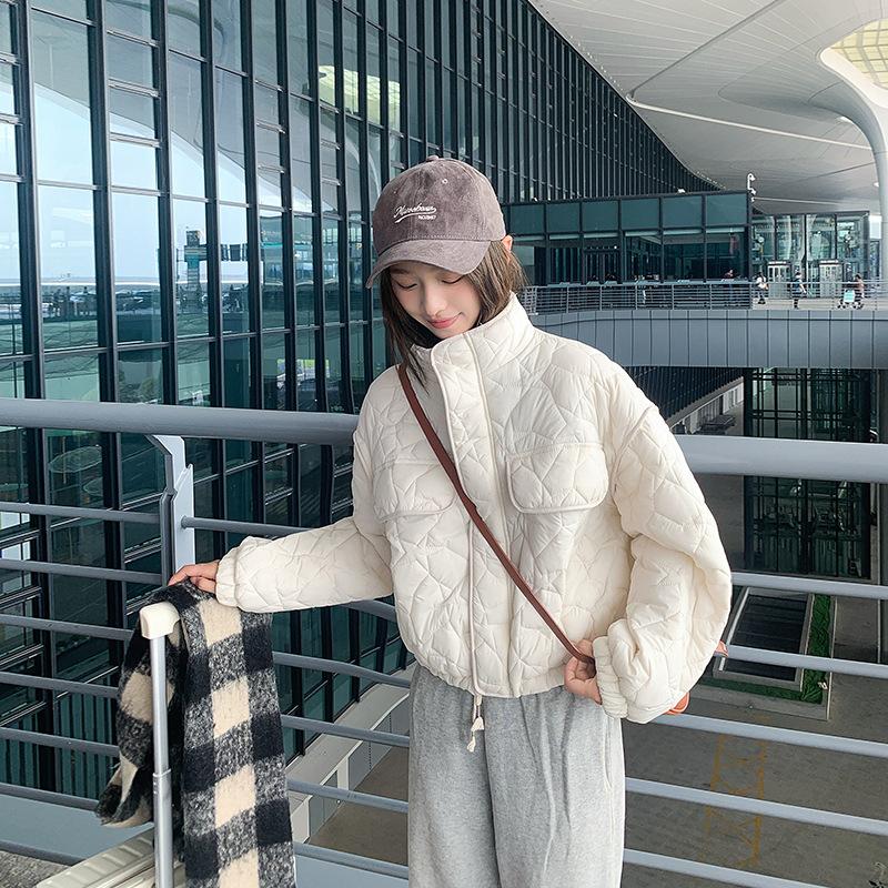 Маленький человек, уменьшающий возраст, дизайн, чувство, завязка на талии, короткая хлопковая одежда, свободная, с высоким воротом, с длинным рукавом, куртка женская L белый
Маленький человек, уменьшающий возраст, дизайн, чувство, завязка на талии, короткая хлопковая одежда, свободная, с высоким воротом, с длинным рукавом, куртка женская L белый