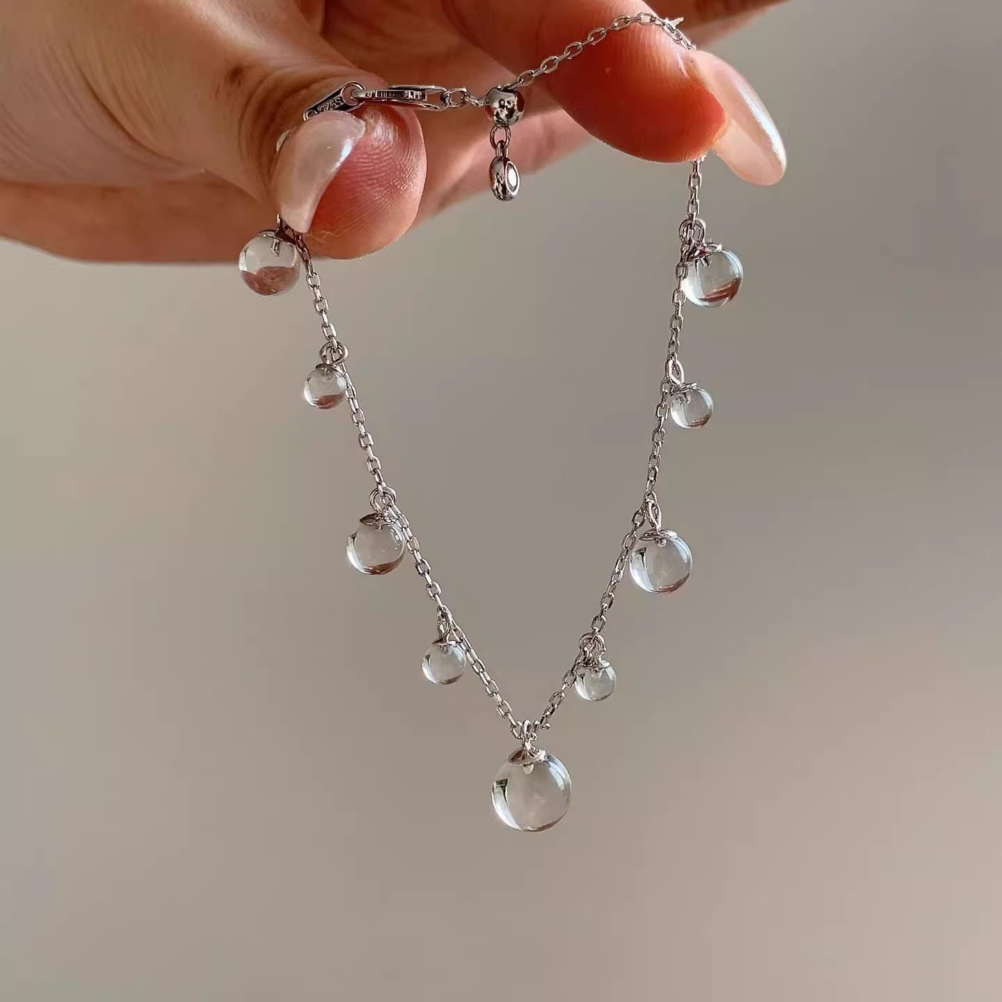 New in transparent Round beads bracelets for women high-end trend light luxury chains necklace party silver 925 jewelry sets
New in transparent Round beads bracelets for women high-end trend light luxury chains necklace party silver 925 jewelry sets
