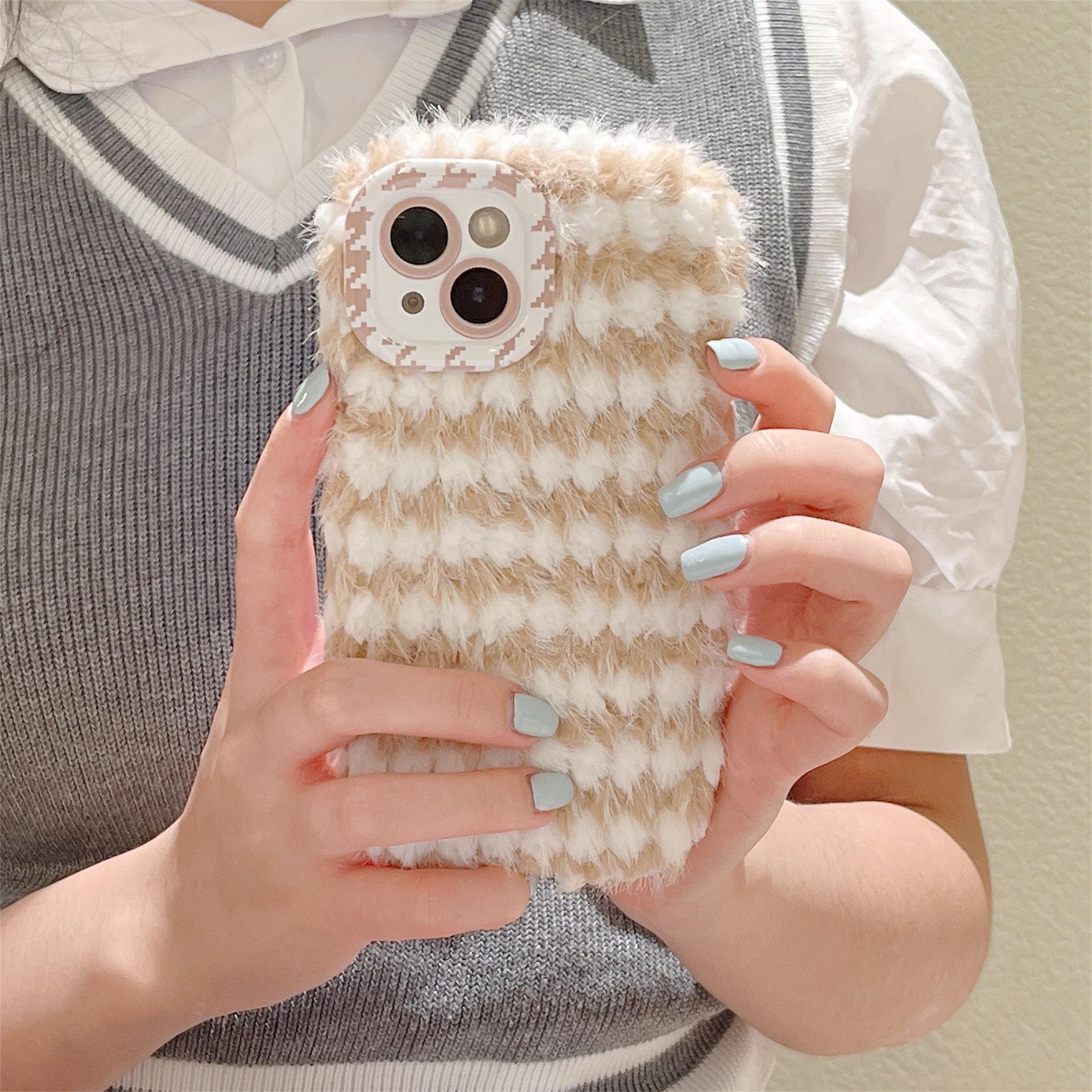 Warm Plush Houndstooth Phone Case for iPhone 13/14/15 Pro Max - Perfect for Autumn & Winter iPhone 17 Pro коричневый/белый
Warm Plush Houndstooth Phone Case for iPhone 13/14/15 Pro Max - Perfect for Autumn & Winter iPhone 17 Pro коричневый/белый