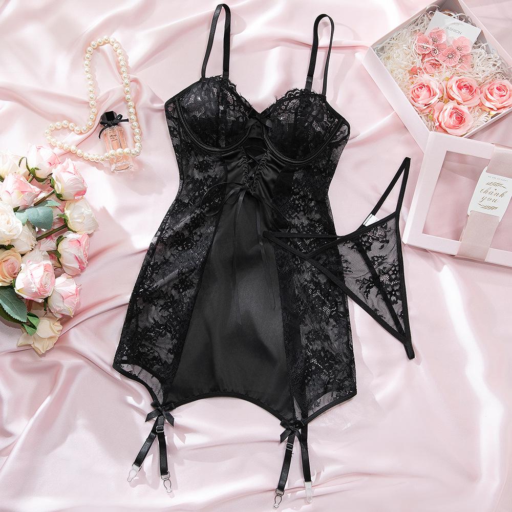 European and American Cross-Border Black Lace Satin Camisole: Sexy, Strappy, Body-Shaping, Slimming Nightgown. Small чорний
European and American Cross-Border Black Lace Satin Camisole: Sexy, Strappy, Body-Shaping, Slimming Nightgown. Small чорний