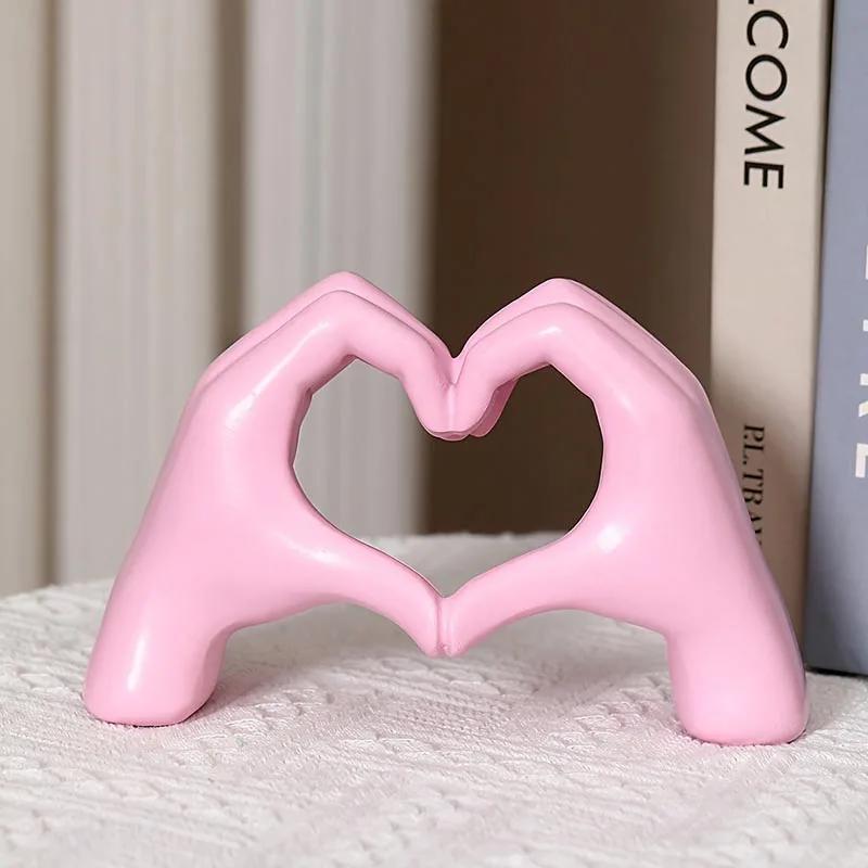 Heart Finger Gesture Statue, Modern Resin Love Sculpture, Bedroom Home Desktop Wedding Table Decor Ornament, Romantic Gift рожевий
Heart Finger Gesture Statue, Modern Resin Love Sculpture, Bedroom Home Desktop Wedding Table Decor Ornament, Romantic Gift рожевий