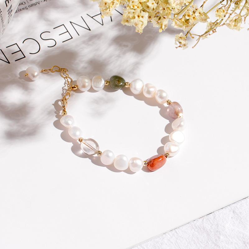 Irregular freshwater pearl bracelet, simple temperament green Dongling stone crystal bracelet for mother and friend
Irregular freshwater pearl bracelet, simple temperament green Dongling stone crystal bracelet for mother and friend