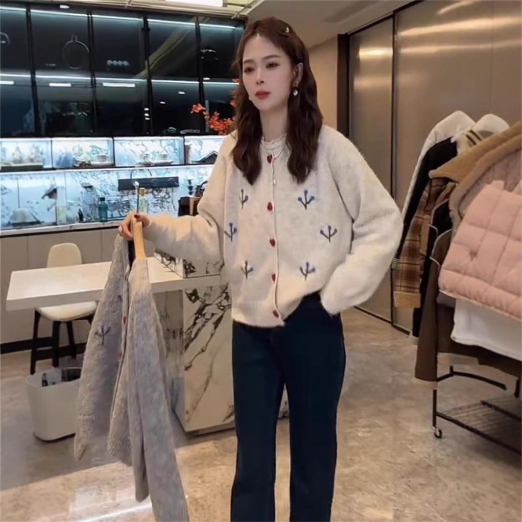 2024 Coco-Style Women’s Petite Round Neck Sweater Coat - Loose Knit Cardigan for Autumn/Winter Medium
2024 Coco-Style Women’s Petite Round Neck Sweater Coat - Loose Knit Cardigan for Autumn/Winter Medium