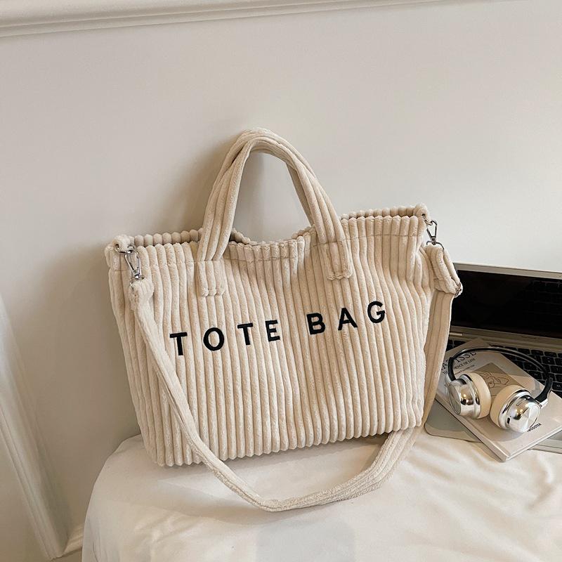 Korean Style Corduroy Large Capacity Versatile Tote Handbag - 2025 Autumn/Winter Collection One Size грязно-белый
Korean Style Corduroy Large Capacity Versatile Tote Handbag - 2025 Autumn/Winter Collection One Size грязно-белый