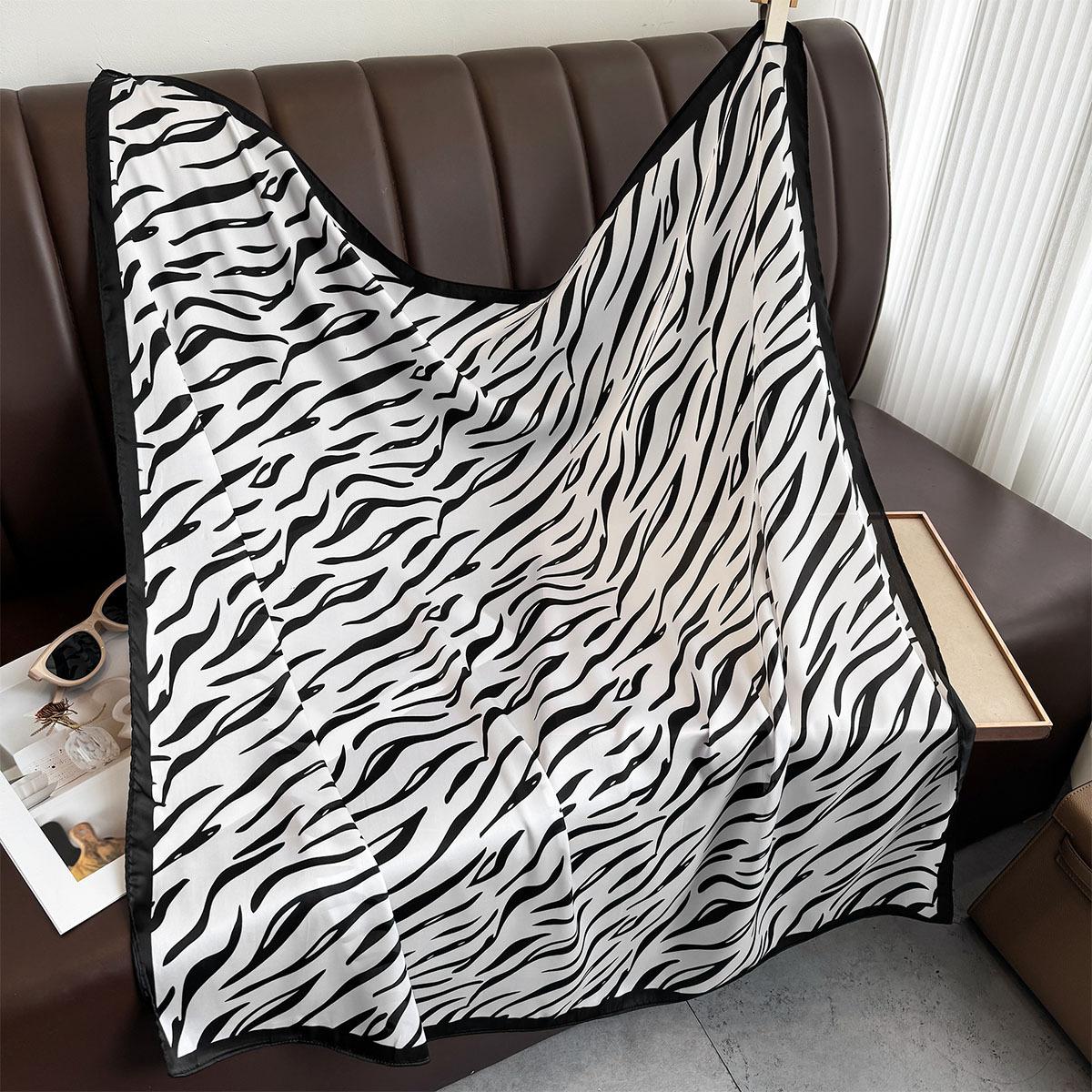 Квадратный платок 90см Принт зебры Шелковые платки Шейные платки Головной платок Парео Шали Хиджабы для женщины Сатиновая бандана Головной платок 90x90cm
Квадратный платок 90см Принт зебры Шелковые платки Шейные платки Головной платок Парео Шали Хиджабы для женщины Сатиновая бандана Головной платок 90x90cm