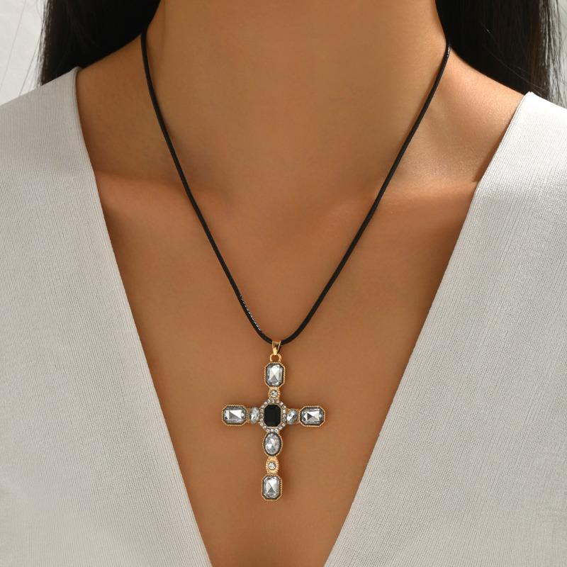 Ожерелье с крестом, винтажные хип-хоп украшения, нишевая личность, панк высокого класса, ожерелье с подвеской, инкрустированное бриллиантами
Ожерелье с крестом, винтажные хип-хоп украшения, нишевая личность, панк высокого класса, ожерелье с подвеской, инкрустированное бриллиантами