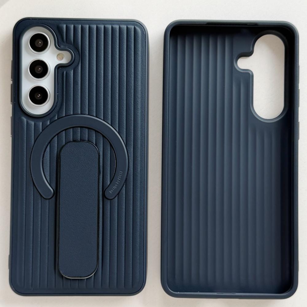 Luxury Corrugated Luggage Candy Silicone Phone Case For Samsung S26 S25 Plus S24 Ultra Magnetic Ring Wristband Shockproof Cover Galaxy S24 темно-синього кольору
Luxury Corrugated Luggage Candy Silicone Phone Case For Samsung S26 S25 Plus S24 Ultra Magnetic Ring Wristband Shockproof Cover Galaxy S24 темно-синього кольору