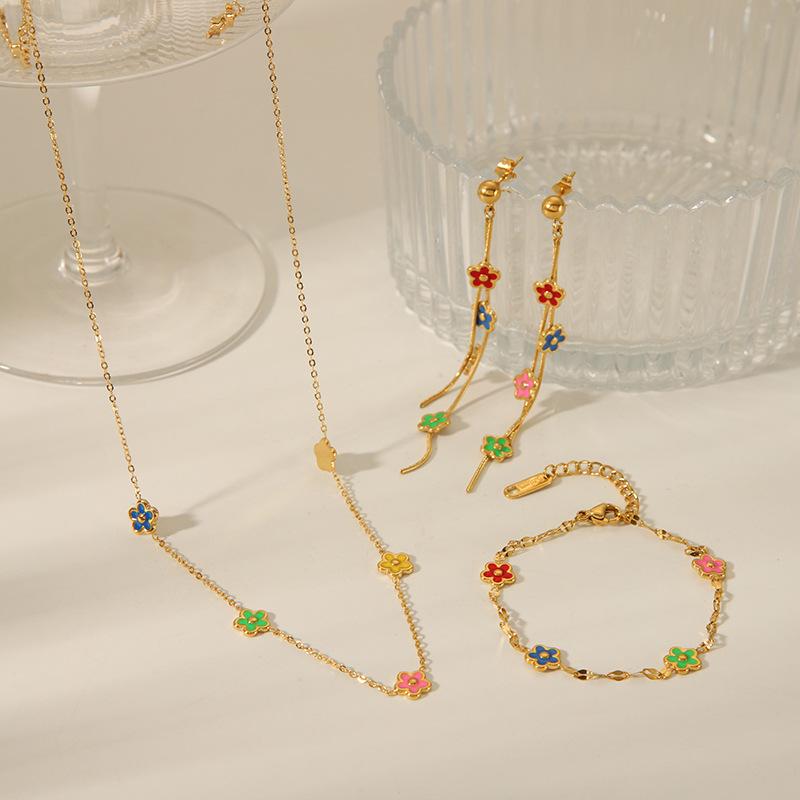 New Women s High-End Stainless Steel Necklace: Fade-Resistant and Versatile Jewelry for Spring and Summer. 18K
New Women s High-End Stainless Steel Necklace: Fade-Resistant and Versatile Jewelry for Spring and Summer. 18K