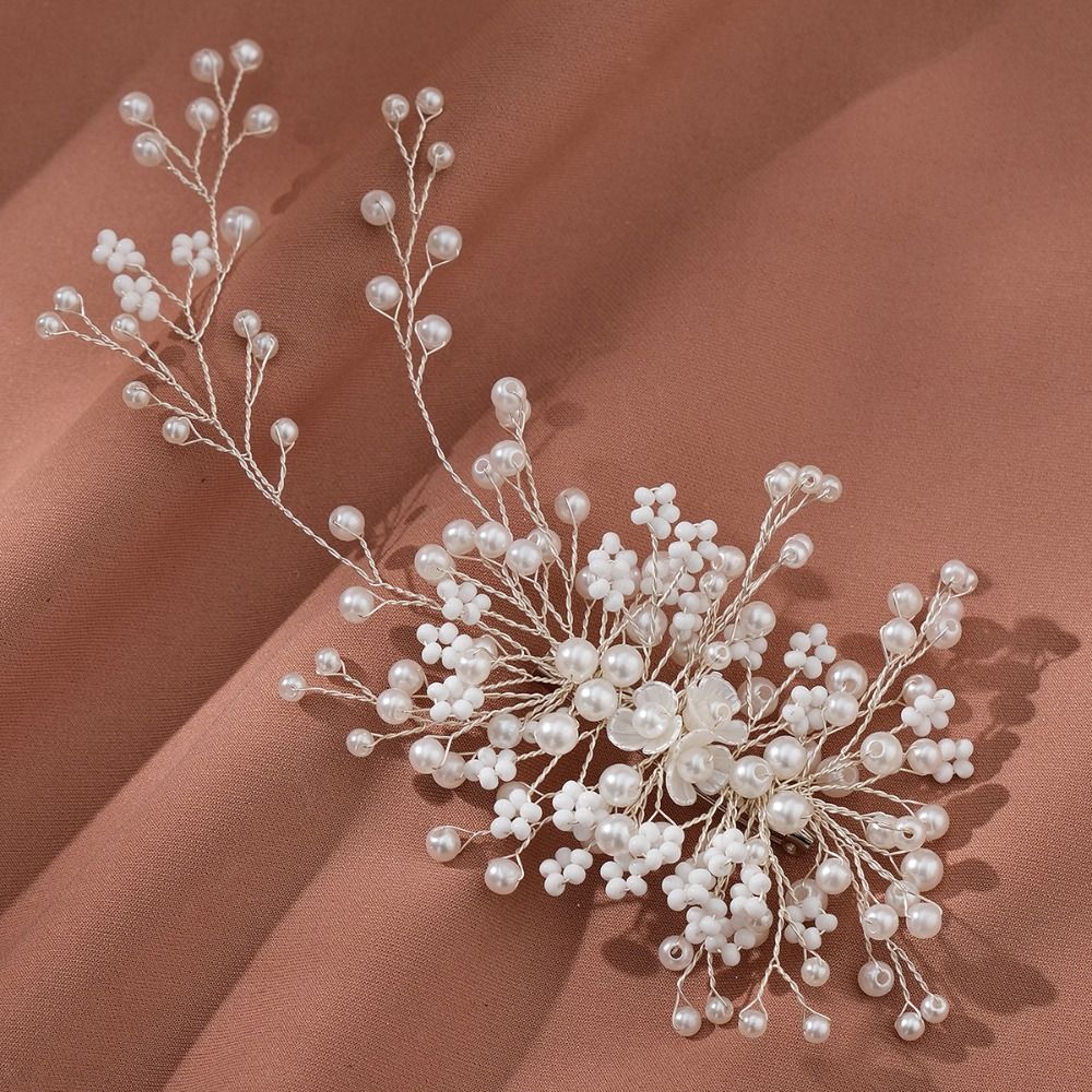Elegant Imitation Pearl Flower Brooch Korean Style Banquet Clothes Pin Luxury Sense Brooch Daily Style A
Elegant Imitation Pearl Flower Brooch Korean Style Banquet Clothes Pin Luxury Sense Brooch Daily Style A
