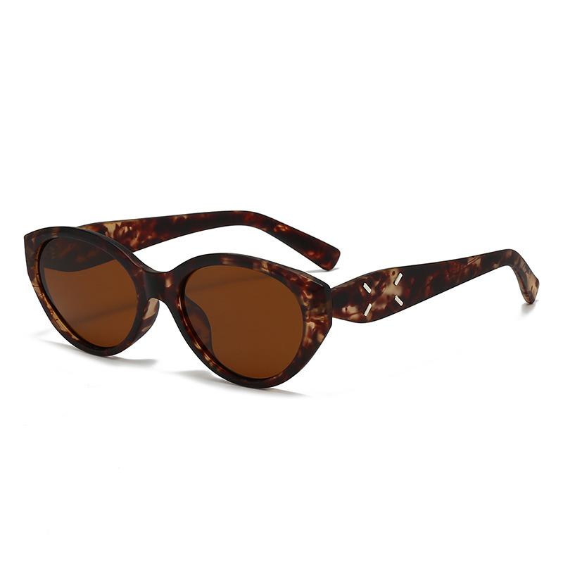 Солнцезащитные очки «кошачий глаз» в маленькой оправе, стильные и универсальные мужские очки высокого класса
Солнцезащитные очки «кошачий глаз» в маленькой оправе, стильные и универсальные мужские очки высокого класса