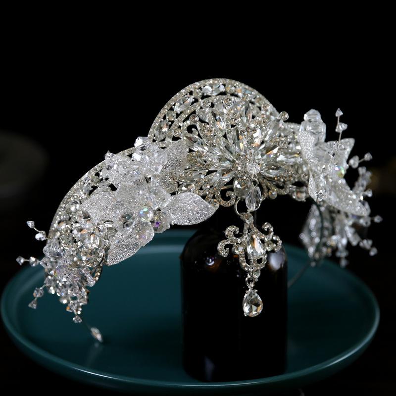 New Korean Style Super Fairy Bride Wedding Crown Headdress Handmade Crown Tiara Hair Accessories Main Wedding Accessories
New Korean Style Super Fairy Bride Wedding Crown Headdress Handmade Crown Tiara Hair Accessories Main Wedding Accessories