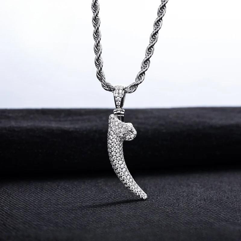 MossanRappr Moissanite Iced Out Wolf Tooth Pendant Stylish Hip Hop Necklace Fine Jewelry Cool Birthday Gifts for Men
MossanRappr Moissanite Iced Out Wolf Tooth Pendant Stylish Hip Hop Necklace Fine Jewelry Cool Birthday Gifts for Men