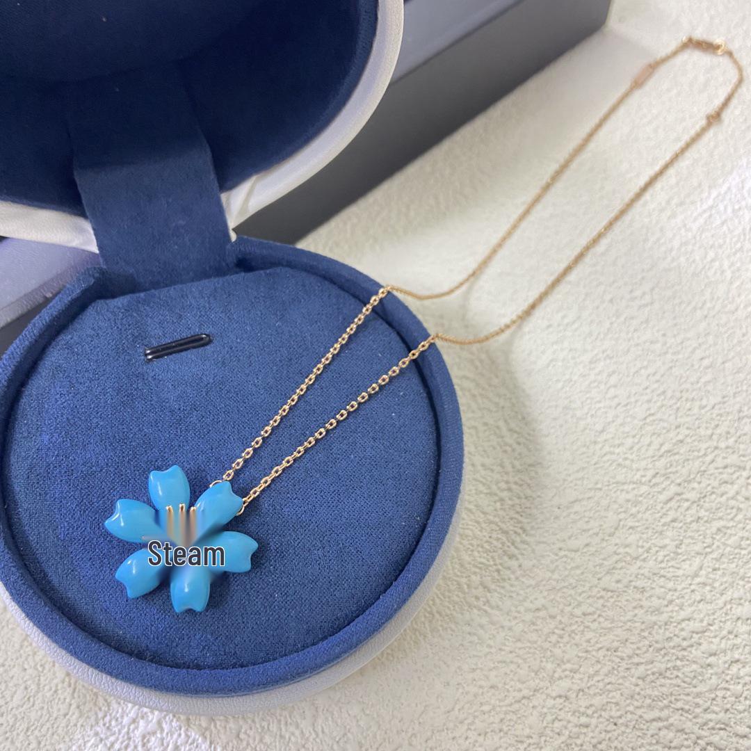 18K Gold-Plated Sunflower Daisy Pendant Necklace with Blue Mother-of-Pearl Clavicle Chain
18K Gold-Plated Sunflower Daisy Pendant Necklace with Blue Mother-of-Pearl Clavicle Chain