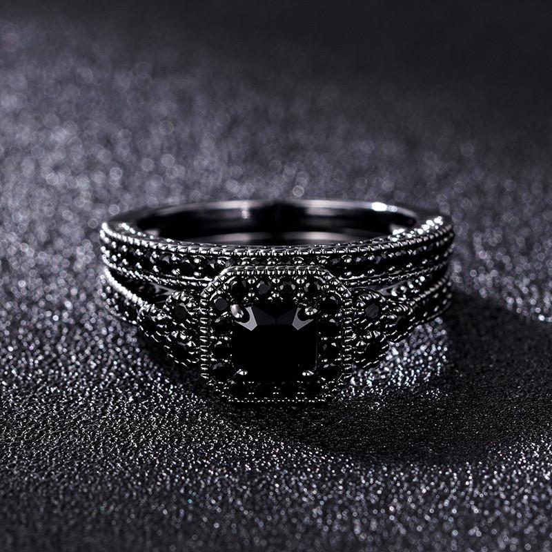 Неподвластное времени геометрическое кольцо для женщин с изысканной циркониевой отделкой в премиальной отделке из белого золота и золота. Идеально для любого Black Gold,10
Неподвластное времени геометрическое кольцо для женщин с изысканной циркониевой отделкой в премиальной отделке из белого золота и золота. Идеально для любого Black Gold,10