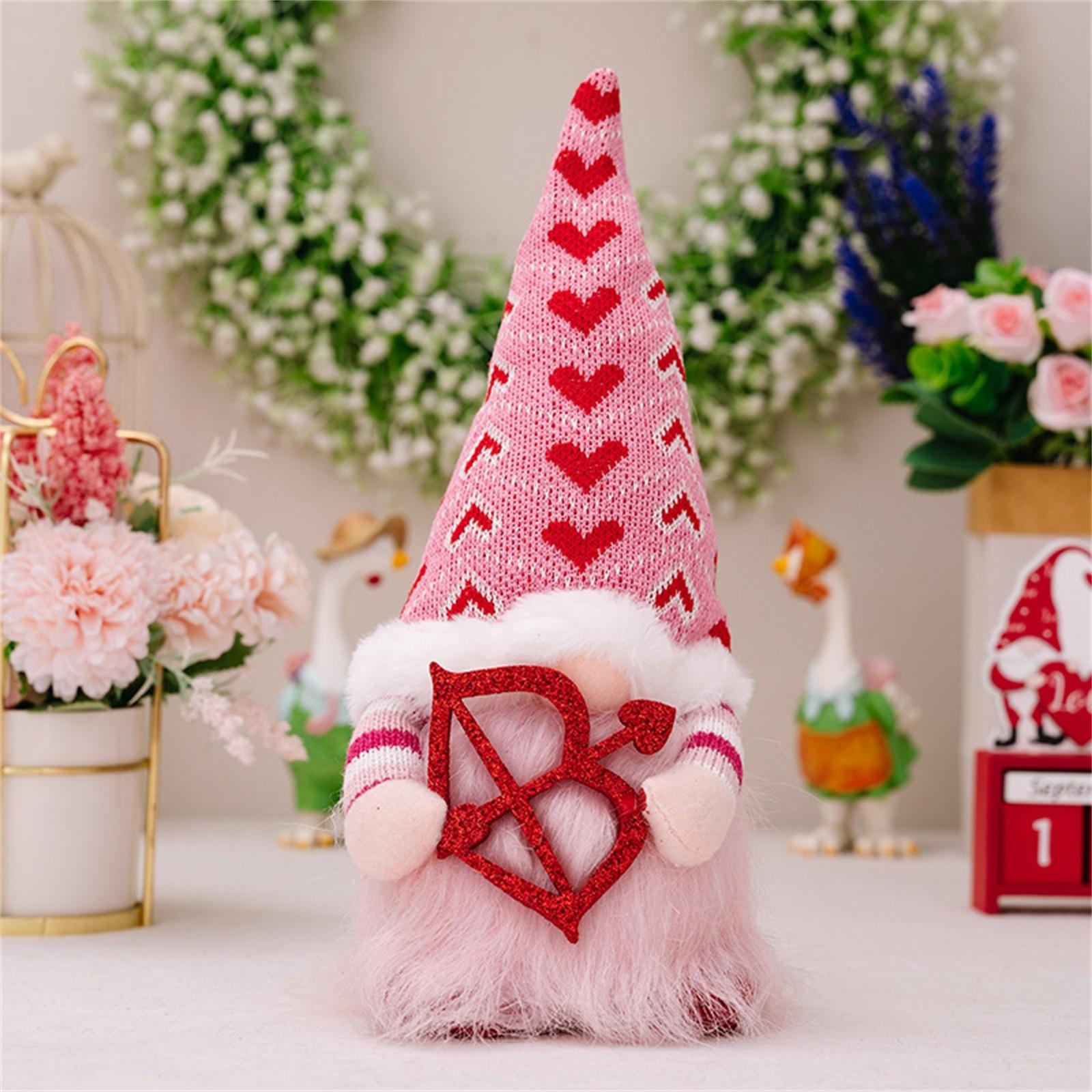 День святого Валентина Светящаяся кукла, подарок на украшение дома, держащая цветы и любовь Вязаная светящаяся кукла One Size