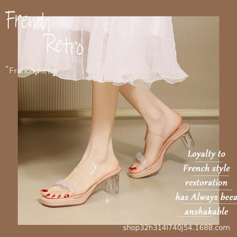 Transparent high-heeled sandals women s summer women s shoes French crystal thick-heeled niche high-end rhinestone cool slippers women s outer wear 34
Transparent high-heeled sandals women s summer women s shoes French crystal thick-heeled niche high-end rhinestone cool slippers women s outer wear 34