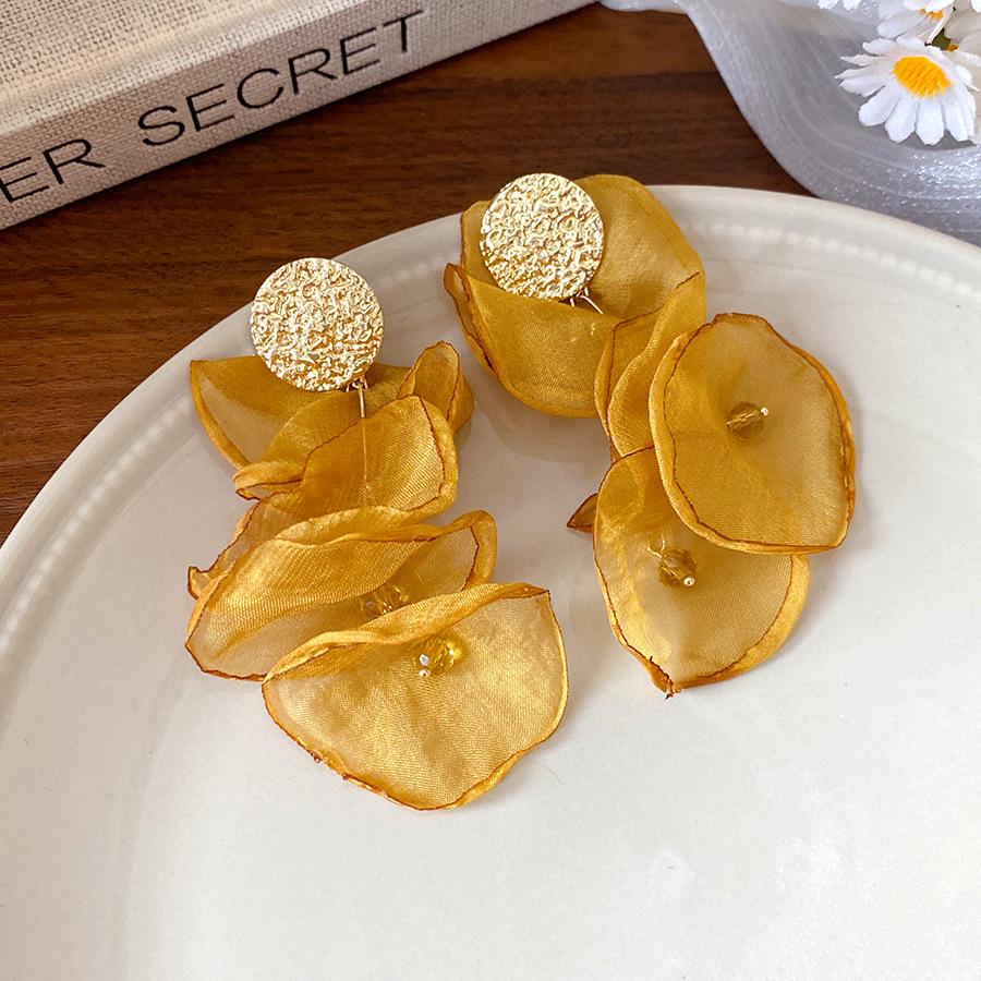 Silver needle pleated round chiffon flower fringed earrings seaside vacation style temperament earrings niche high-end earrings women
Silver needle pleated round chiffon flower fringed earrings seaside vacation style temperament earrings niche high-end earrings women