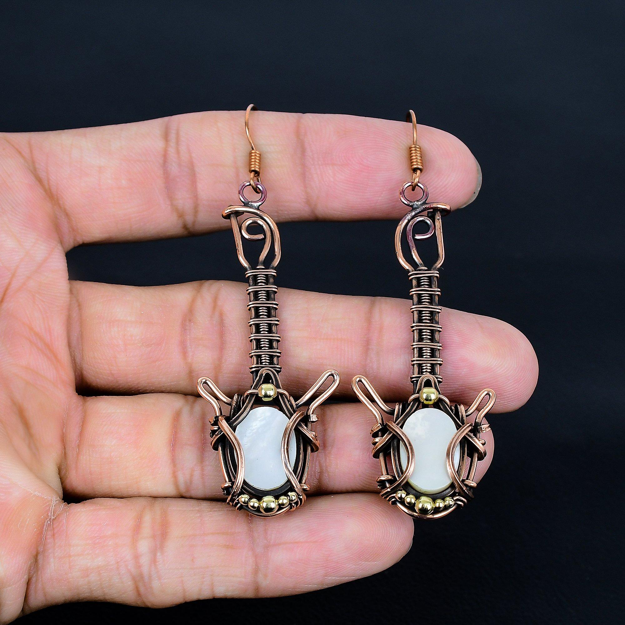 Серьги из перламутра, серьги, обернутые медной проволокой 999 пробы, украшения из драгоценных камней ручной работы, подарки для жены, совершенно новые серьги 2.55 Inches
Серьги из перламутра, серьги, обернутые медной проволокой 999 пробы, украшения из драгоценных камней ручной работы, подарки для жены, совершенно новые серьги 2.55 Inches