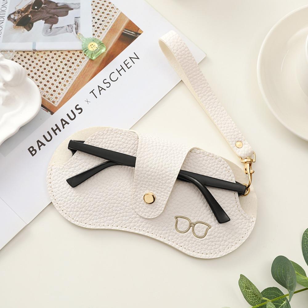 Soft Leather Glasses Bag Lychee Pattern Button Clip Sunglasses Case Portable with Wrist Strap Eyewear Storage Pouch бежевий
Soft Leather Glasses Bag Lychee Pattern Button Clip Sunglasses Case Portable with Wrist Strap Eyewear Storage Pouch бежевий