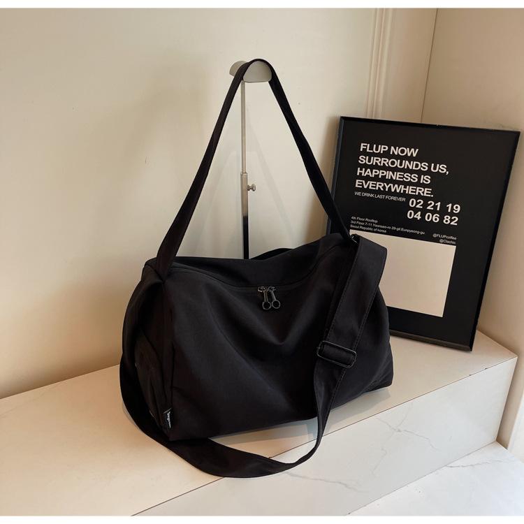Travel bag, large-capacity crossbody bag, yoga fitness bag, dry and wet separation travel luggage bag чорний
Travel bag, large-capacity crossbody bag, yoga fitness bag, dry and wet separation travel luggage bag чорний